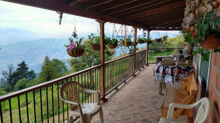 Finca en venta en Granizal, Medellín, 5770 m² · foto 9 de 17