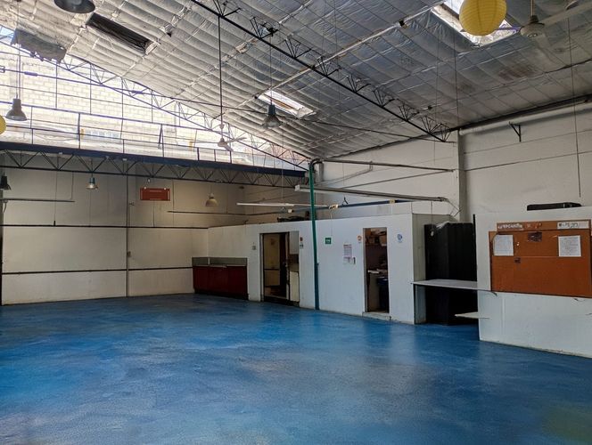 Bodega en arriendo en Belén, Medellín, 1000 m² · foto 7 de 9