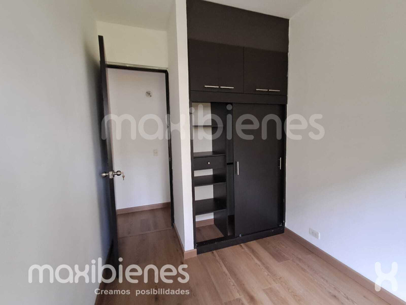 Apartamento en venta en Los Colores, Medellín · foto 13 de 16