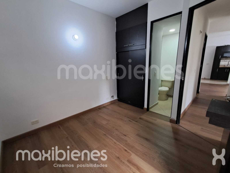 Apartamento en venta en Los Colores, Medellín · foto 14 de 16