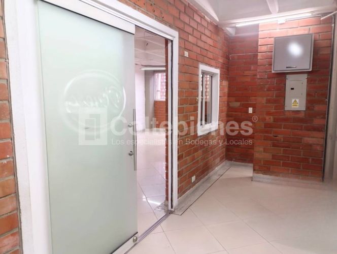 Bodega en arriendo en Santa Fe, Medellín, 100 m² · foto 7 de 17