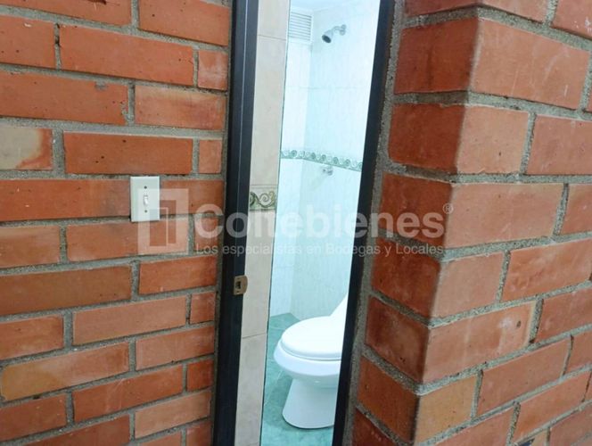 Bodega en arriendo en Santa Fe, Medellín, 100 m² · foto 11 de 17