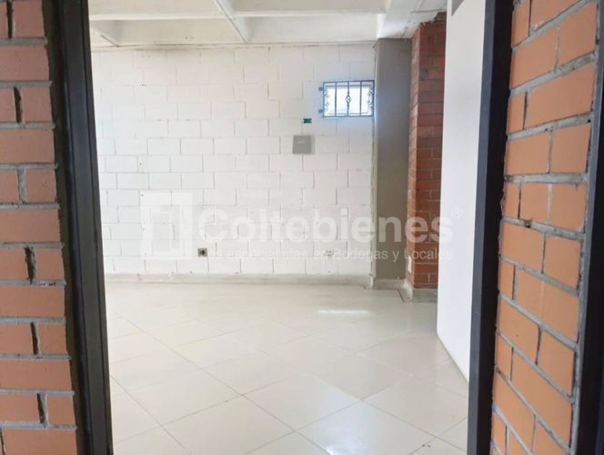 Bodega en arriendo en Santa Fe, Medellín, 100 m² · foto 14 de 17