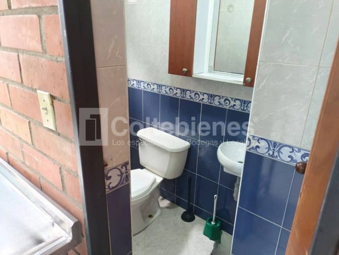 Bodega en arriendo en Santa Fe, Medellín, 100 m² · foto 16 de 17