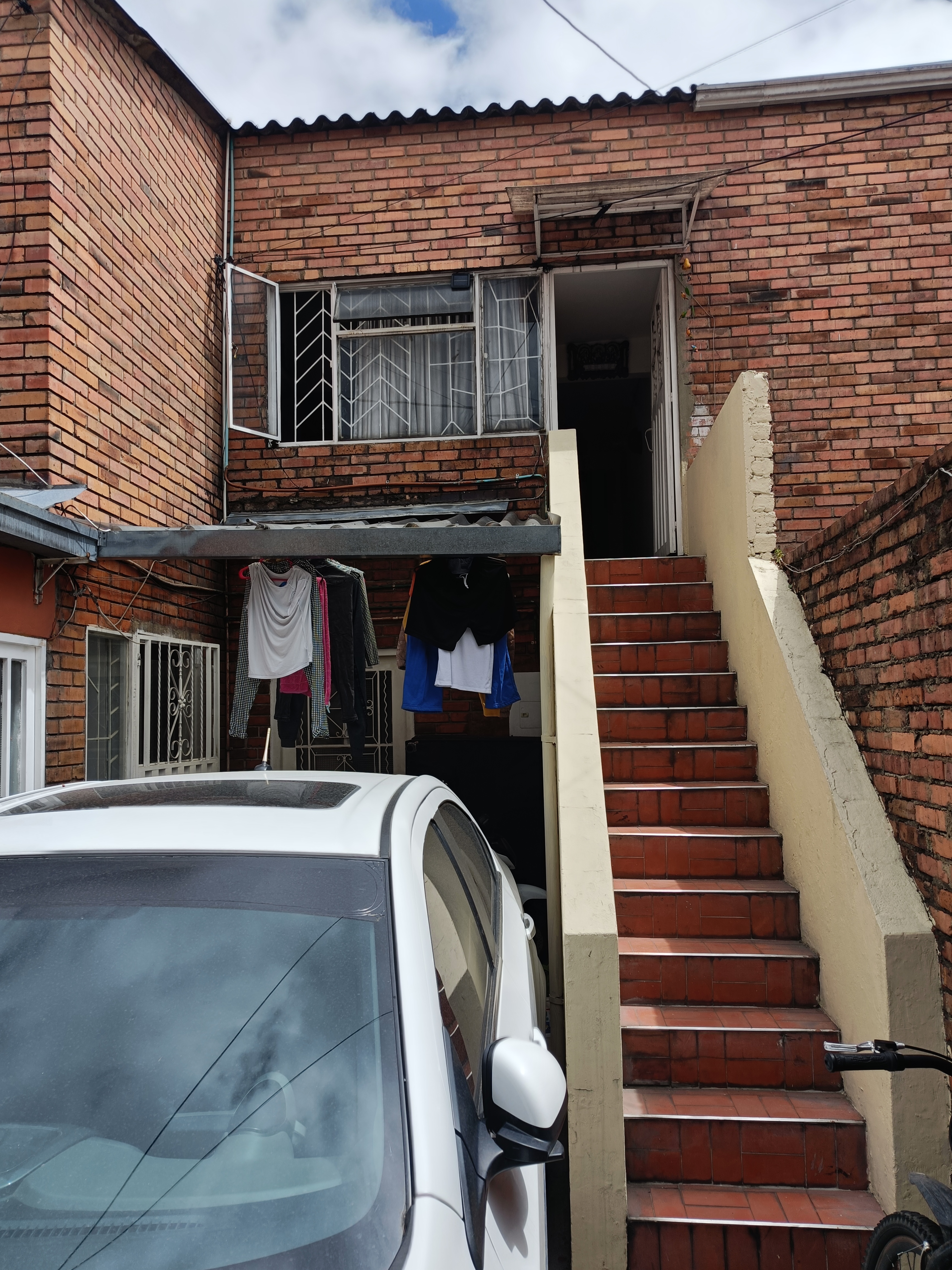Casa en venta en Engativá, Bogotá · foto 2 de 24