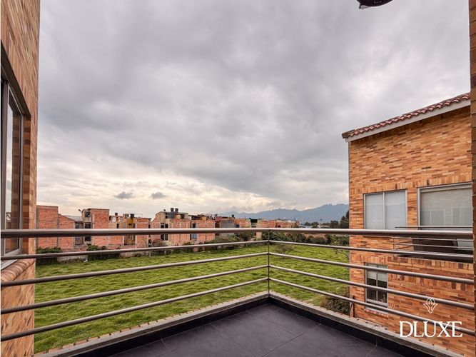 Casa en venta en San Jose De Los Nogales, Chía · foto 23 de 24