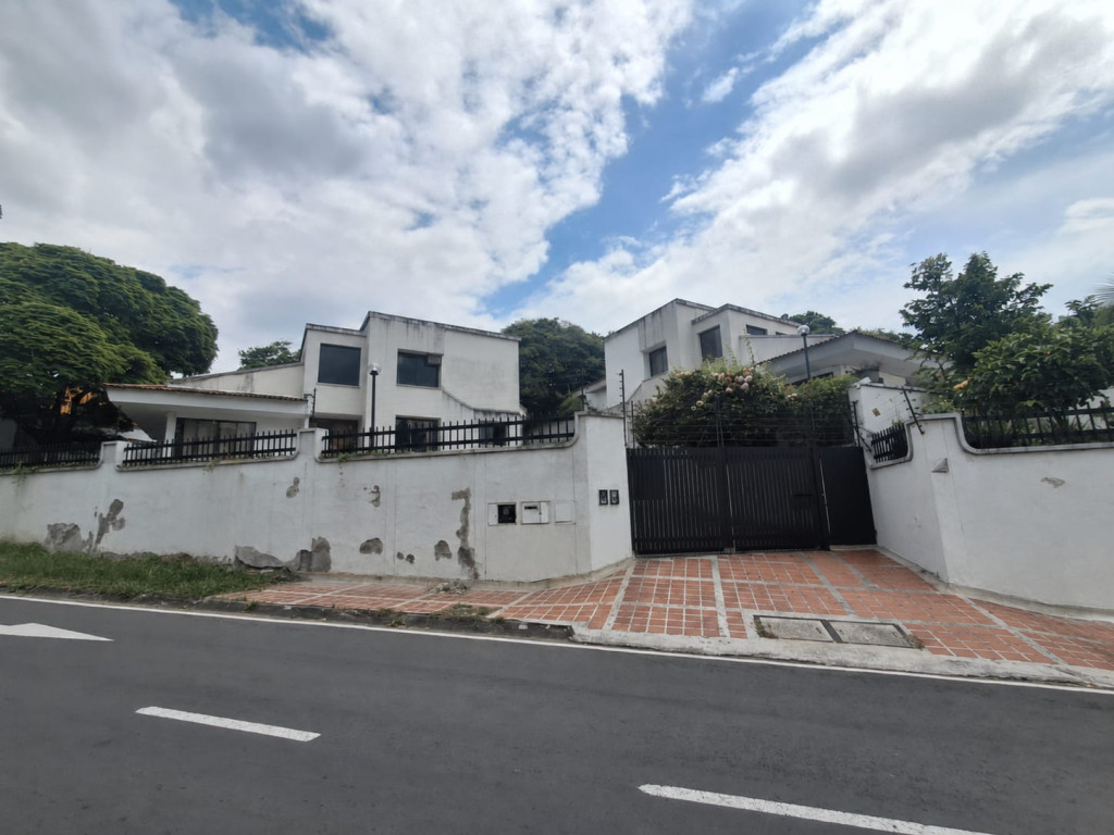 House for rent in Ciudad jardin, Cali