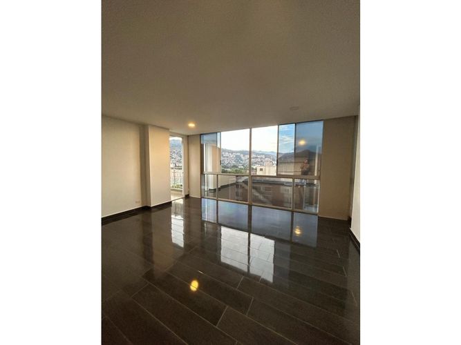 Apartamento de 3 alcobas en venta en Nueva Tequendama, Jamundí, 157 m² · foto 3 de 24