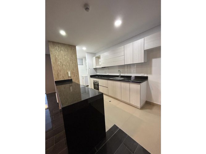 Apartamento de 3 alcobas en venta en Nueva Tequendama, Jamundí, 157 m² · foto 5 de 24