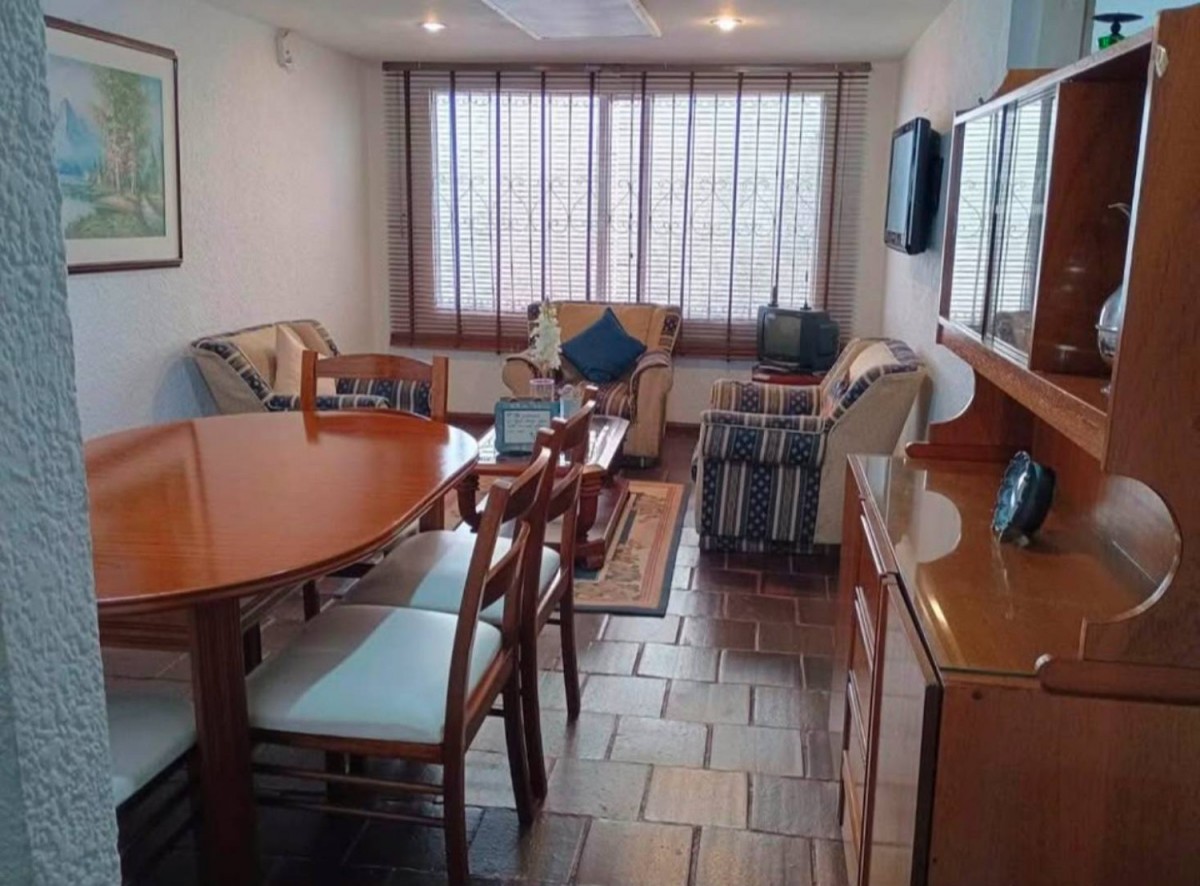 Casa en venta en Villa Del Prado, Bogotá · foto 4 de 8