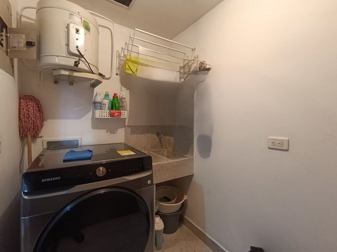 Apartamento en arriendo en Urbanización Las Cumbres, Medellín · foto 5 de 12