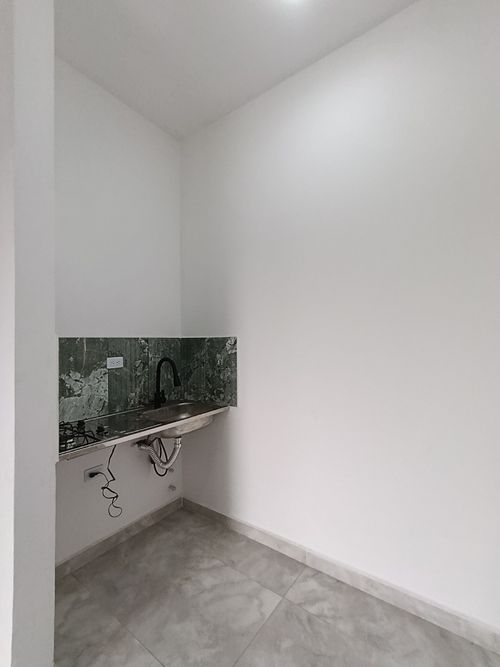 Local en arriendo en Villa del Rosario, 20 m² · foto 3 de 4