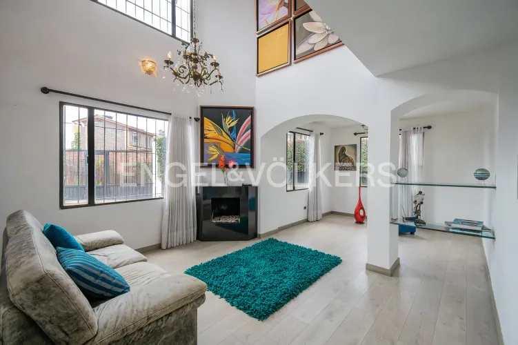 Casa de 4 alcobas en venta en Sabaneta, Chía, 207 m² · foto 2 de 20