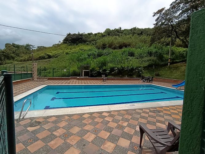 Apartamento de 3 alcobas en arriendo en Belén, Medellín, 90 m² · foto 12 de 17