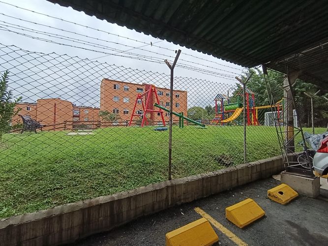 Apartamento de 3 alcobas en arriendo en Belén, Medellín, 90 m² · foto 15 de 17