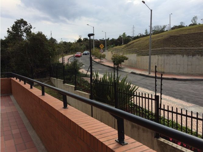 Apartamento de 3 alcobas en venta en Prados De La Sabana, Bogotá, 210 m² · foto 17 de 23