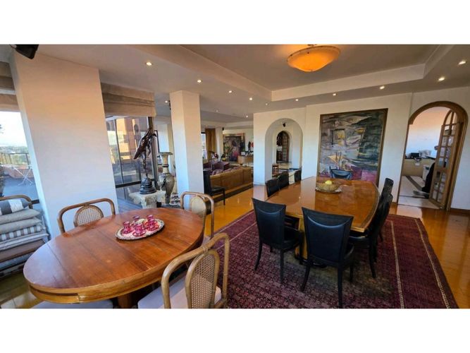 Apartamento de 4 alcobas en venta en Los Lagartos, Bogotá, 348 m² · foto 2 de 24