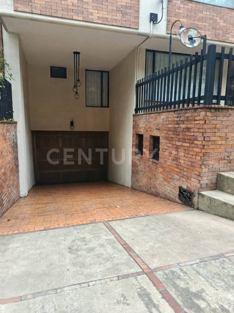 Apartamento en venta en Bella Suiza, Bogotá · foto 2 de 18