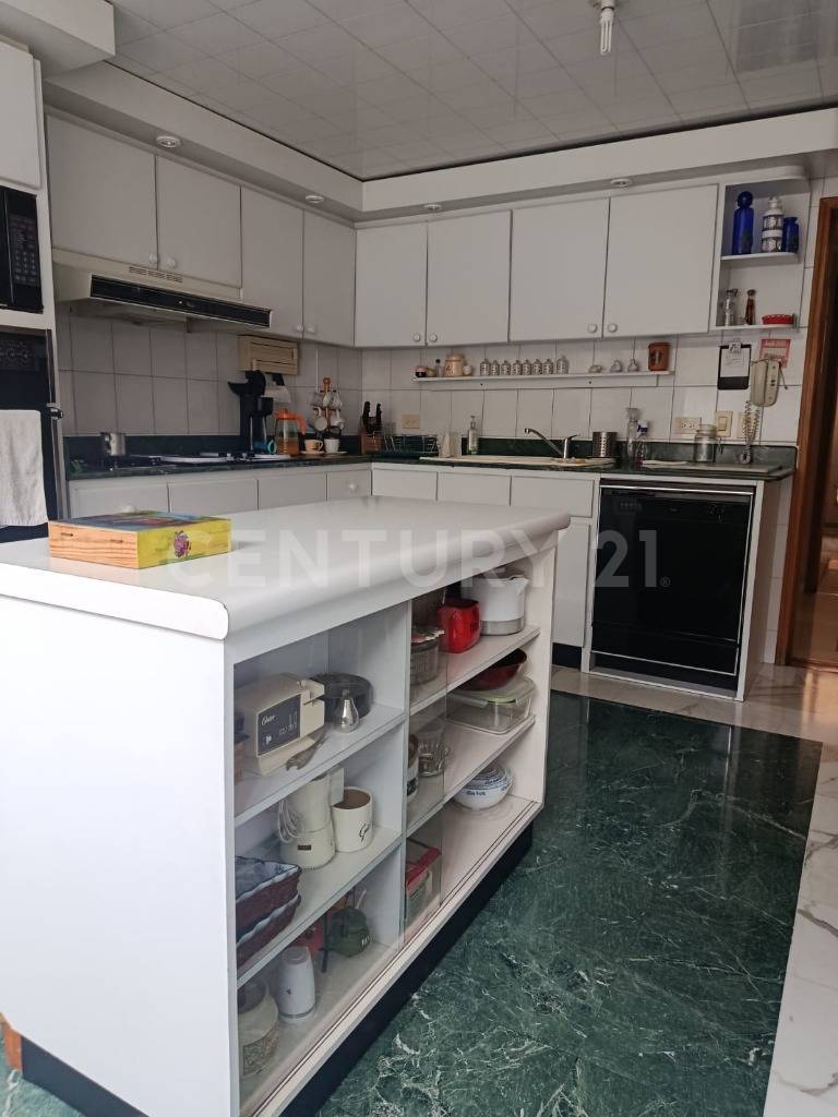 Apartamento en venta en Bella Suiza, Bogotá · foto 6 de 18