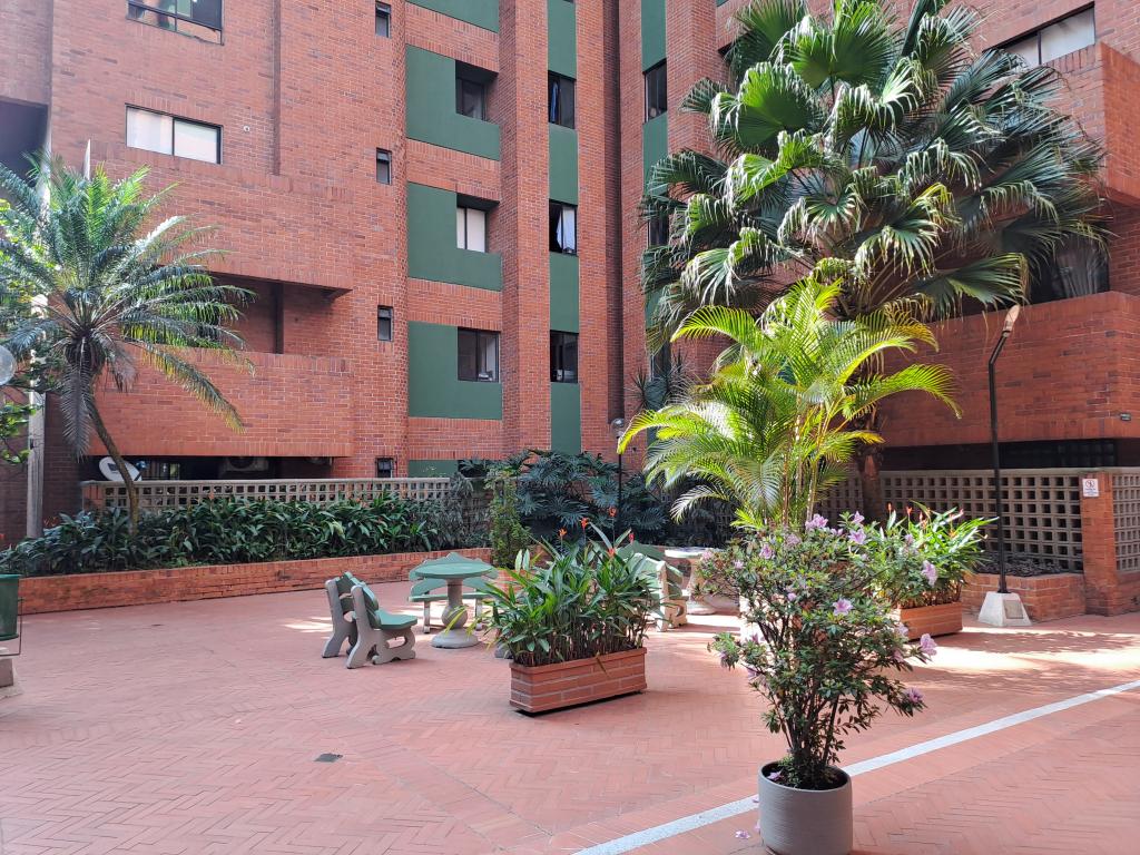 Apartamento en venta en Chipichape, Cali · foto 2 de 24