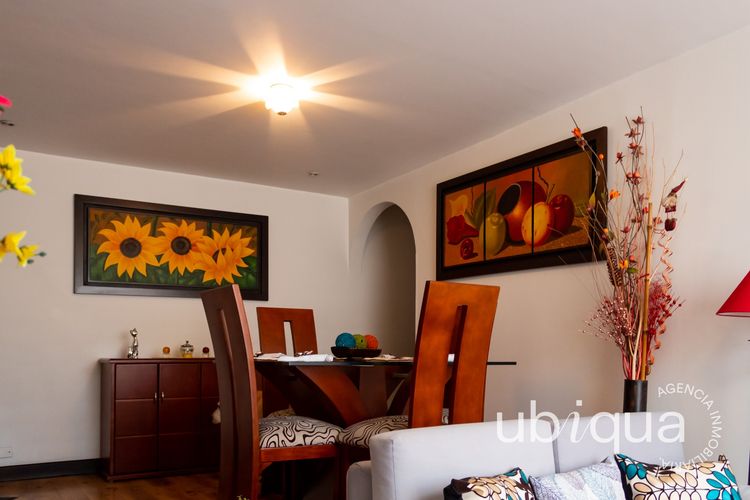 Apartamento en venta en Mazuren, Bogotá · foto 2 de 24