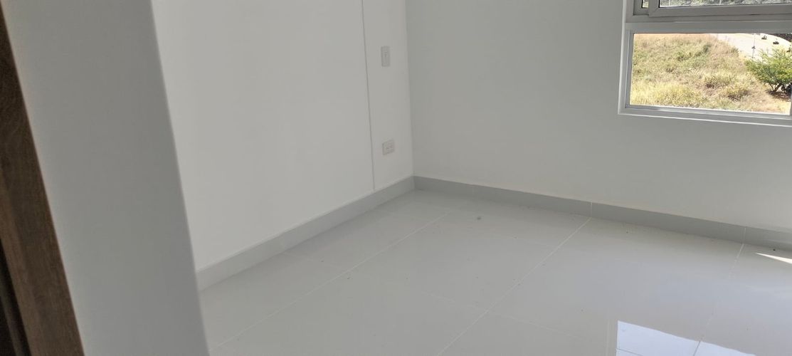 Apartamento de 2 alcobas en venta en Ciudad Jardin, Cali, 94 m² · foto 3 de 16