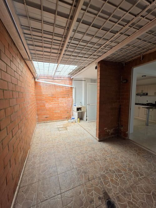 Casa de 3 alcobas en venta en Valle Del Lili, Cali, 95 m² · foto 10 de 19