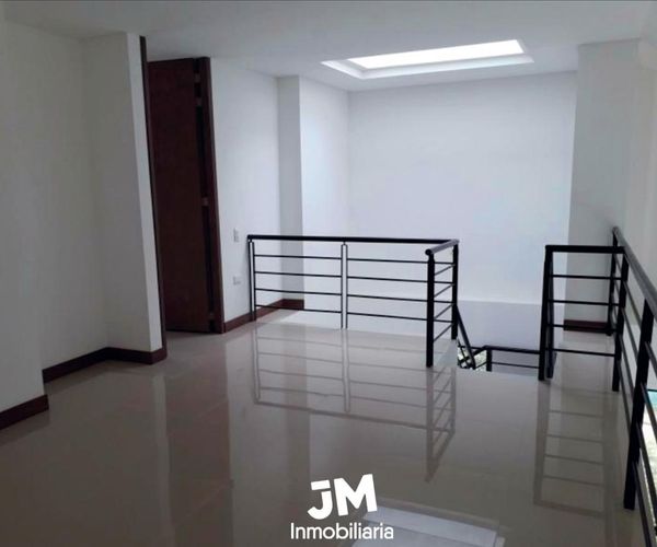 Apartamento de 3 alcobas en venta en Seminario, Cali, 206 m² · foto 9 de 16