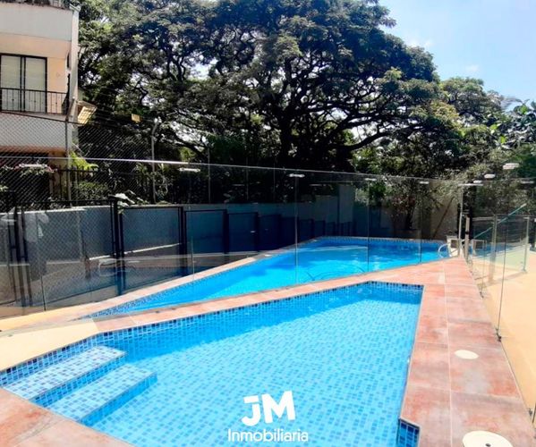Apartamento de 3 alcobas en venta en Seminario, Cali, 206 m² · foto 15 de 16