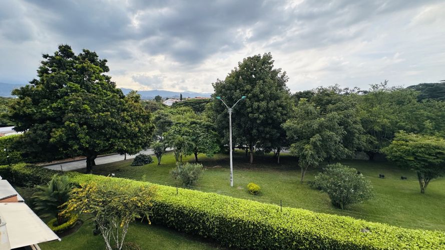 Apartamento de 3 alcobas en venta en Ciudad Jardin, Cali, 130 m² · foto 4 de 24