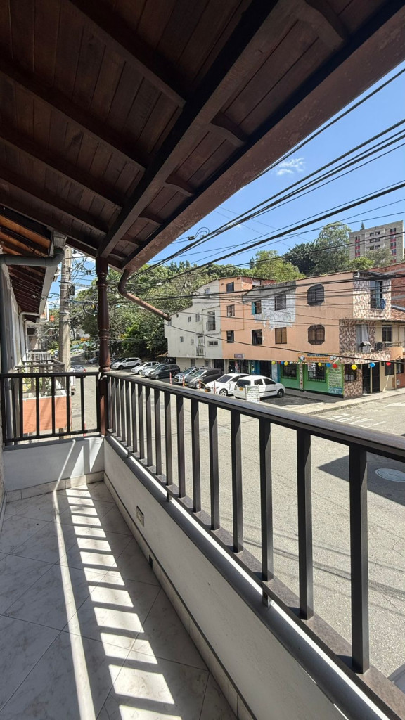 Casa for sale in Guayabal, Medellín 2