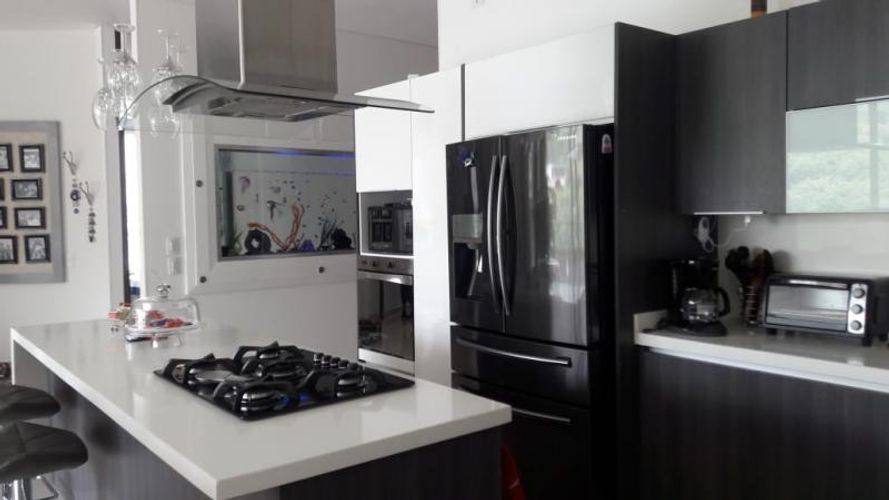 Apartamento en venta en Bellavista, Cali · foto 6 de 24