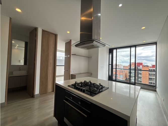 Apartamento en venta en Bella Suiza, Bogotá, 76 m² · foto 2 de 12