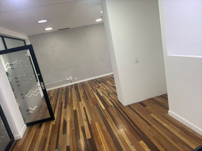 Oficina en arriendo en Los Balsos, Medellín, 138 m² · foto 3 de 7