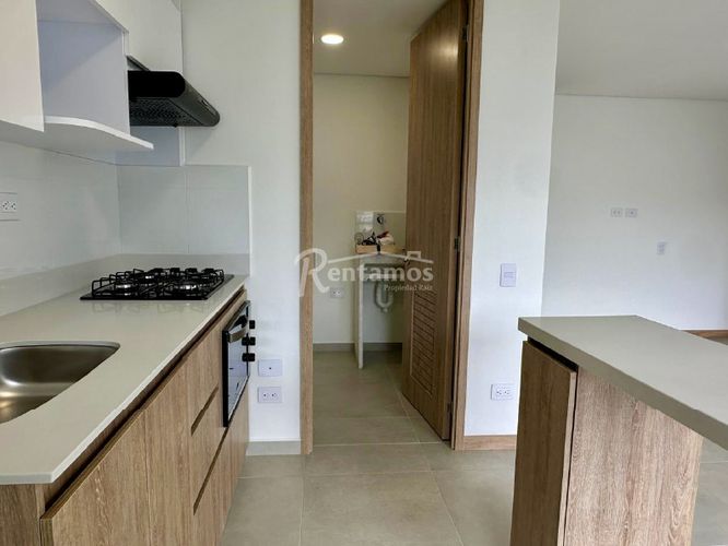 Apartamento de 3 alcobas en venta en Loma De La Doctora, Sabaneta, 80 m² · foto 9 de 24