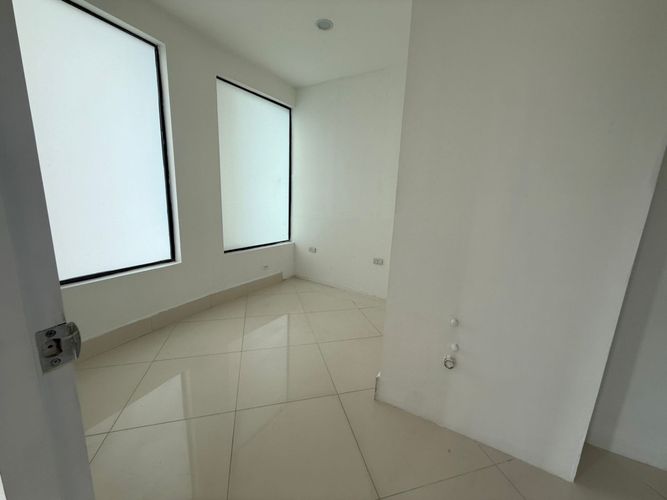 Oficina en arriendo en Los Balsos, Medellín, 92 m² · foto 9 de 15
