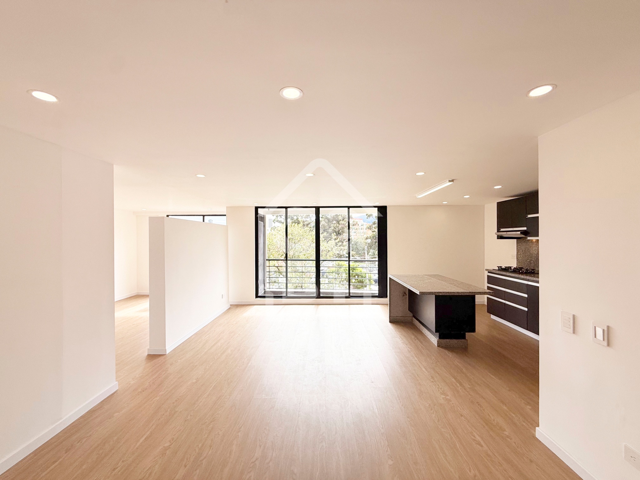 Apartamento en venta en Alhambra, Bogotá · foto 2 de 22