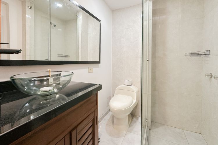 Apartamento de 3 alcobas en arriendo en Santa Barbara Central, Bogotá, 160 m² · foto 11 de 17