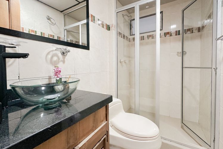 Apartamento de 3 alcobas en arriendo en Santa Barbara Central, Bogotá, 160 m² · foto 14 de 17