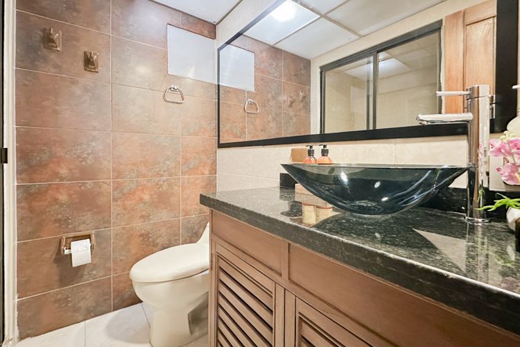 Apartamento de 3 alcobas en arriendo en Santa Barbara Central, Bogotá, 160 m² · foto 15 de 17
