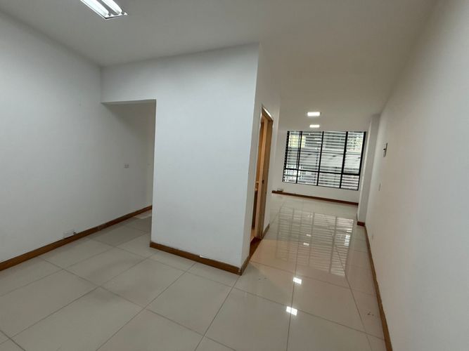Oficina en arriendo en Los Balsos, Medellín, 46 m² · foto 3 de 6