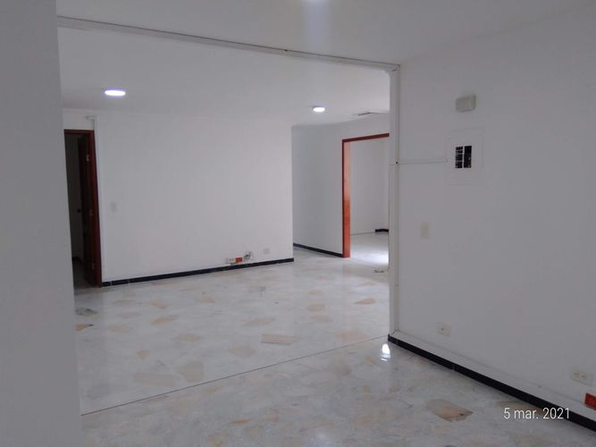 Edificio en venta en San Vicente, Cali, 1581 m² · foto 4 de 12