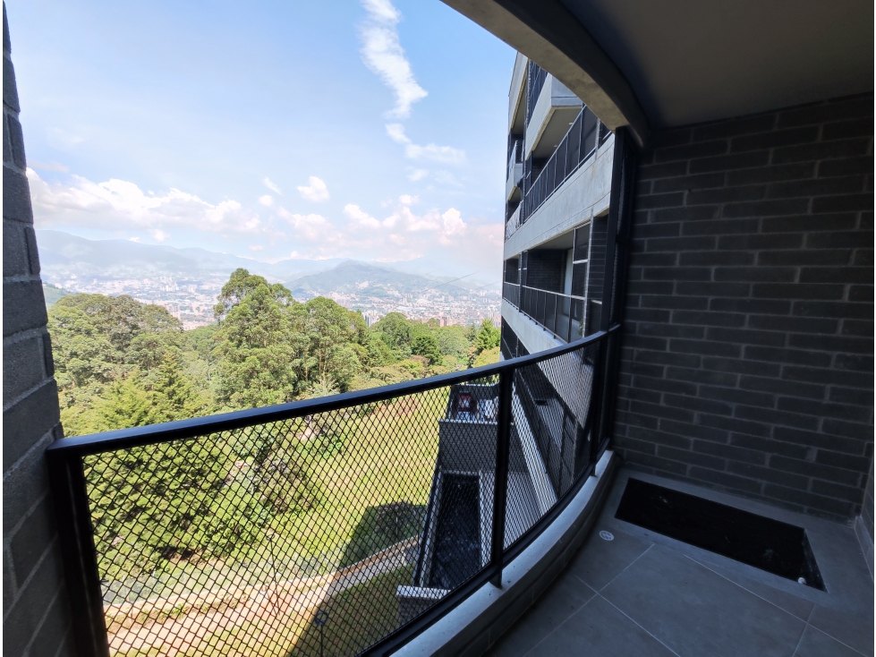 Apartaestudio for sale in Loma del Escobero, Medellín 2
