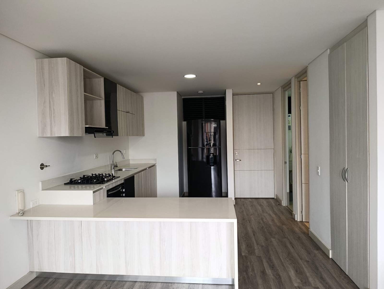 1BR Apartment in El tesoro (55 m²) - 3