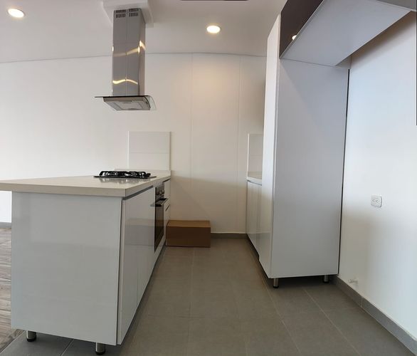 Apartamento de 3 alcobas en venta en Niza, Bogotá, 132 m² · foto 6 de 21