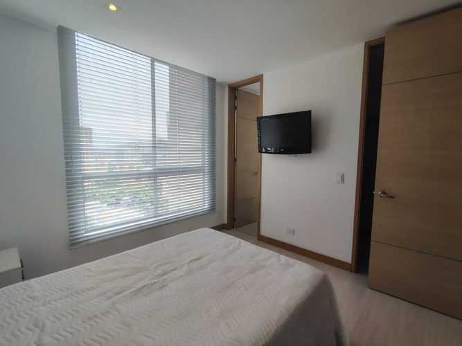 Apartamento de 3 alcobas en arriendo en El Poblado, Medellín, 190 m² · foto 15 de 20