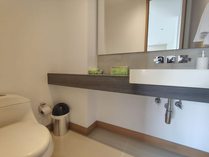 Apartamento de 3 alcobas en arriendo en El Poblado, Medellín, 190 m² · foto 18 de 20