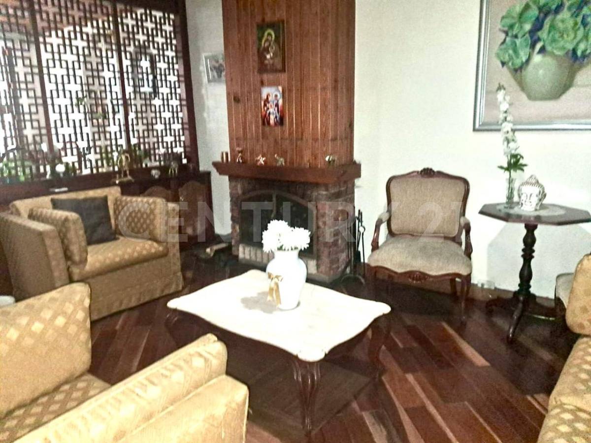 Casa en venta en Normandia, Bogotá · foto 3 de 7