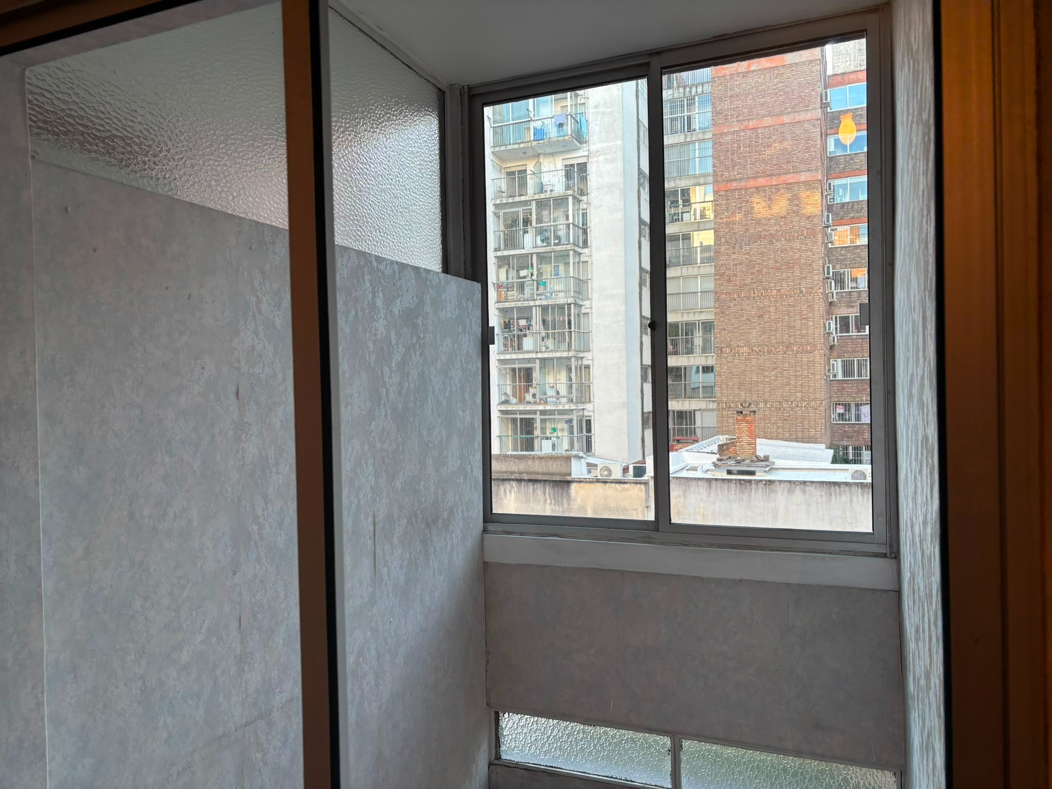 Alquiler Apartamento de 2 Dormitorios y Terraza en Pocitos · Foto 9