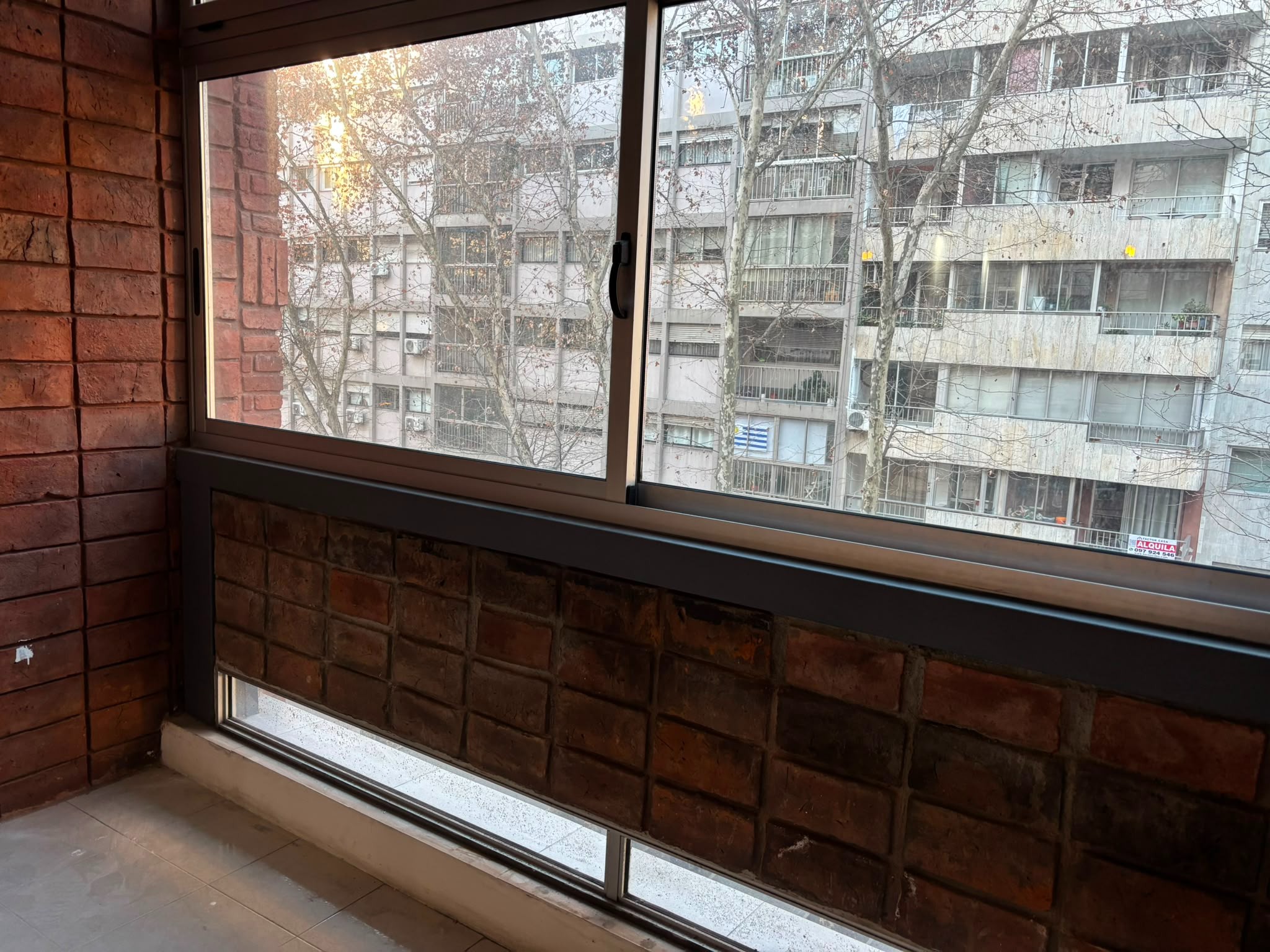 Alquiler Apartamento de 2 Dormitorios y Terraza en Pocitos · Foto 3